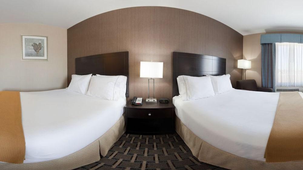 Express & By Ihg Hotel