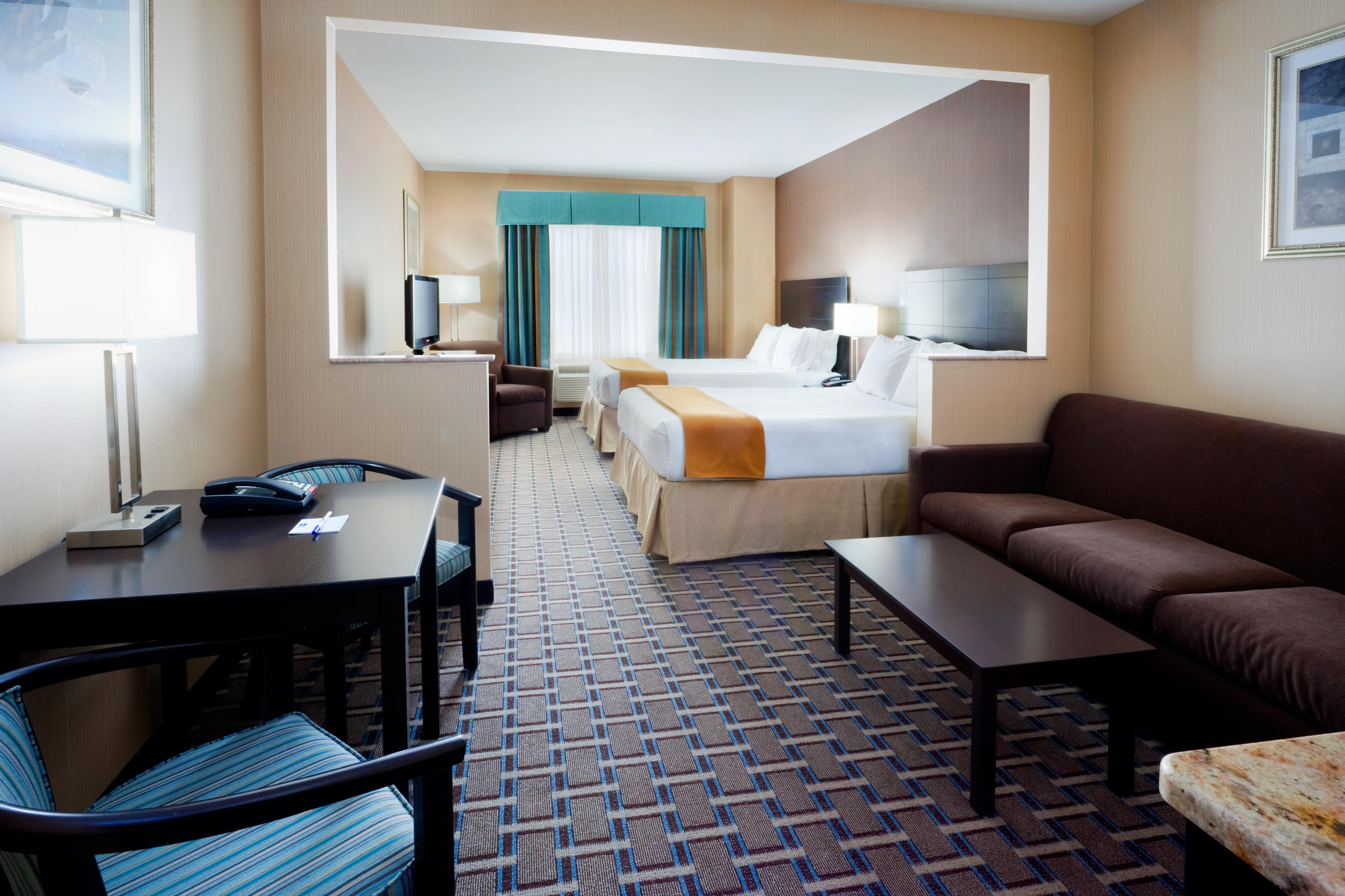 Holiday Express & By Ihg