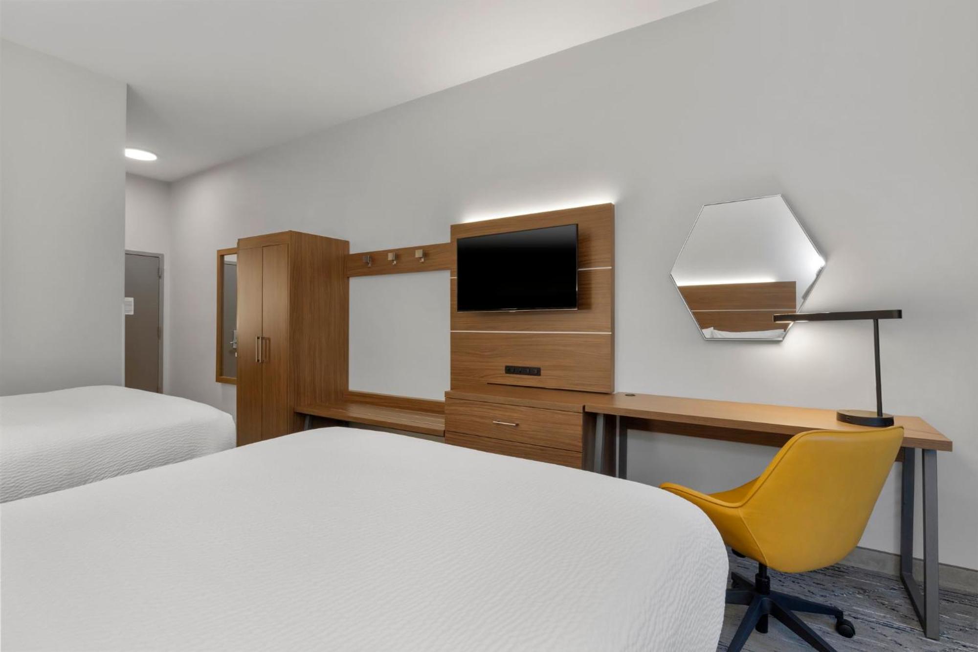 Express & By Ihg Hotel