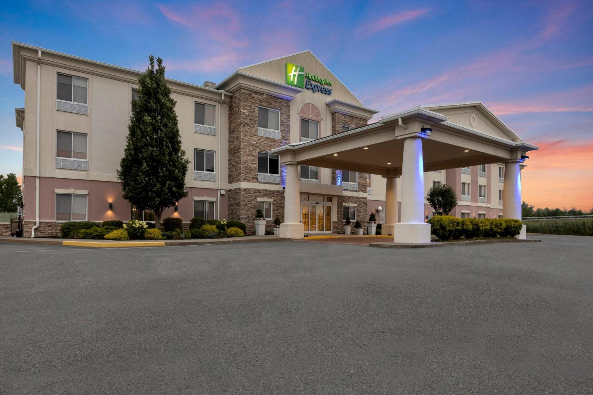 Hotel Express & By Ihg