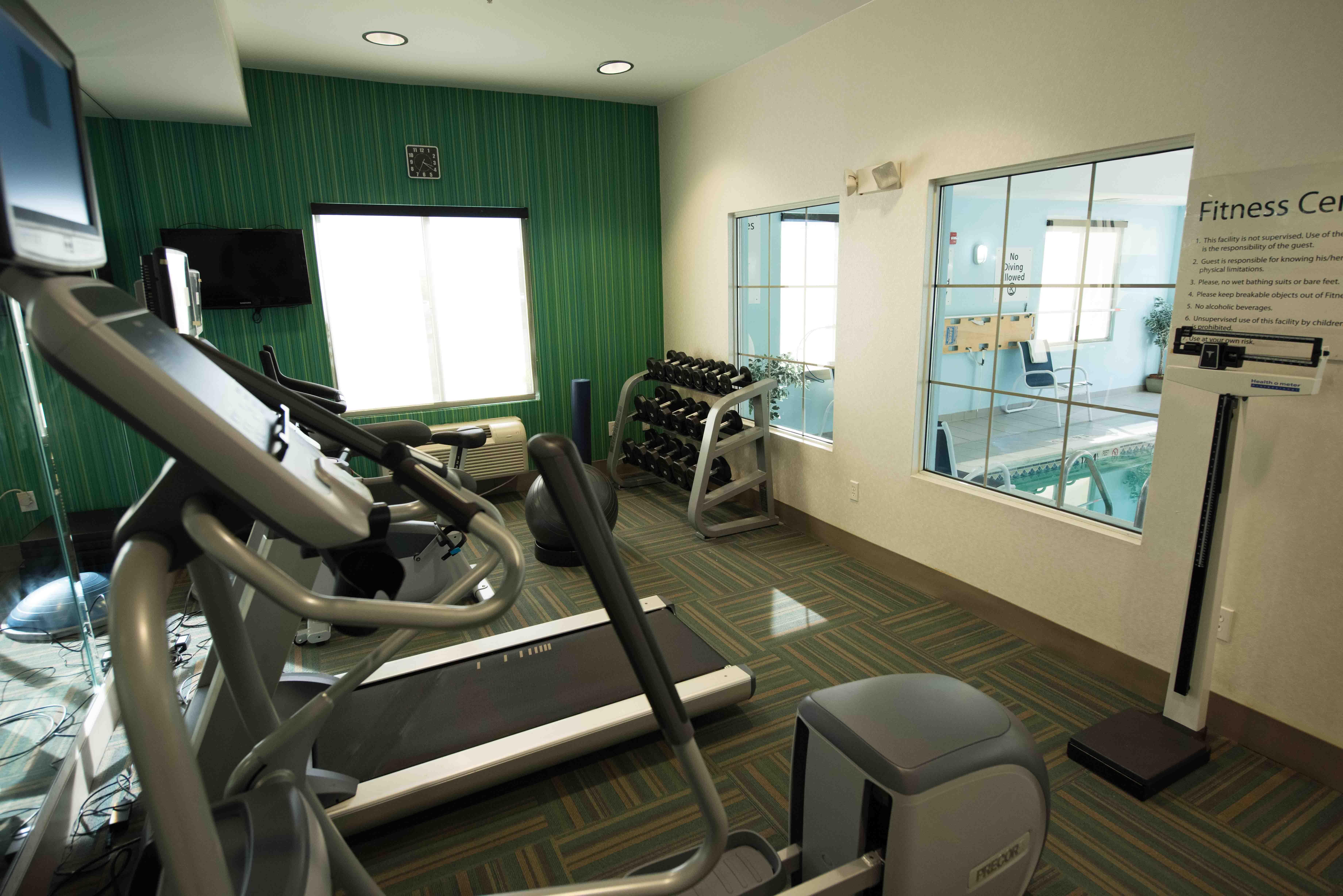 Hotel Express & By Ihg 3*